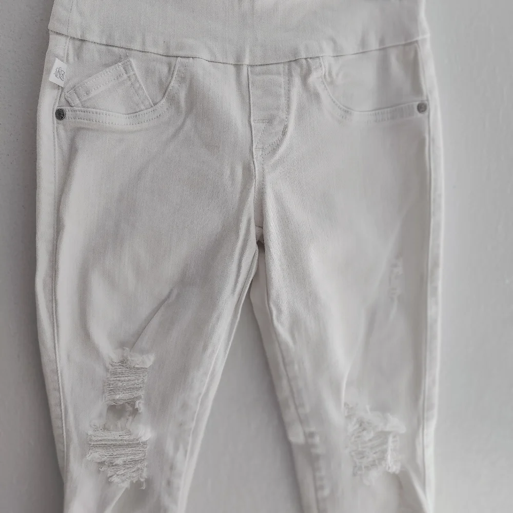 Rock And Republic Fever Pull On White Distressed Skinny Jeans - Picture 3 of 5